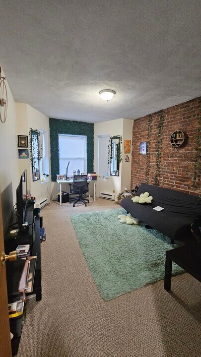 12 Durham St, Unit B-3 in Boston, MA - Foto de edificio