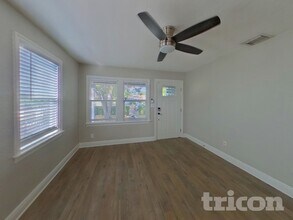 2462 6th Ave N in St. Petersburg, FL - Building Photo - Building Photo