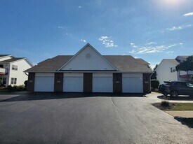 7345 Wallingford Way, Unit Apartment Condo for rent in Rockford, IL - Building Photo