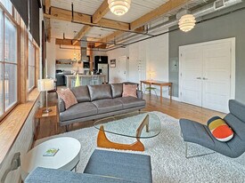 270 S Goodman St in Rochester, NY - Building Photo