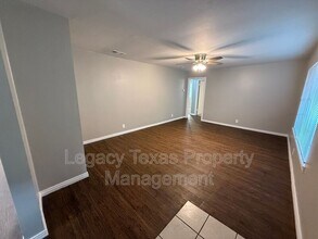 101 Pine St in Keene, TX - Building Photo - Building Photo