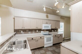 6127 Wood Pass in San Antonio, TX - Building Photo - Building Photo
