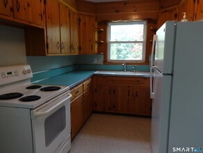 73 Soundview Rd in Ridgefield, CT - Building Photo - Building Photo