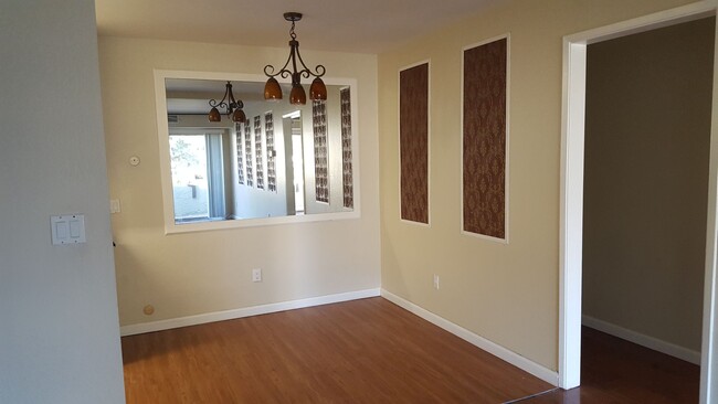 288 Tradewinds Dr in San Jose, CA - Building Photo - Building Photo