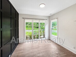 1241 Bridges Ave SW in Atlanta, GA - Building Photo - Building Photo