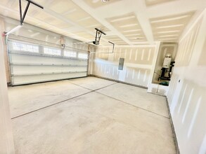 532 Tanner Lk Ln in Raleigh, NC - Building Photo - Building Photo