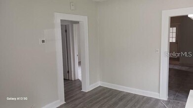 5465 Barton Dr in Orlando, FL - Foto de edificio - Building Photo