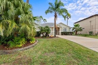 26 Cochise Ct in Palm Coast, FL - Building Photo - Building Photo