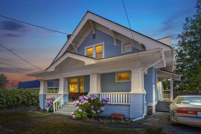 property at 5114 SE Holgate Blvd
