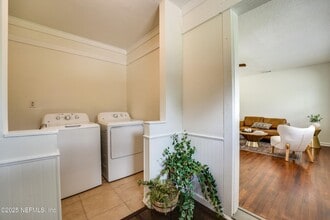 3516 Myra St in Jacksonville, FL - Building Photo - Building Photo