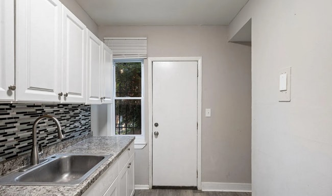 281 W Franklin St in Baltimore, MD - Building Photo - Building Photo