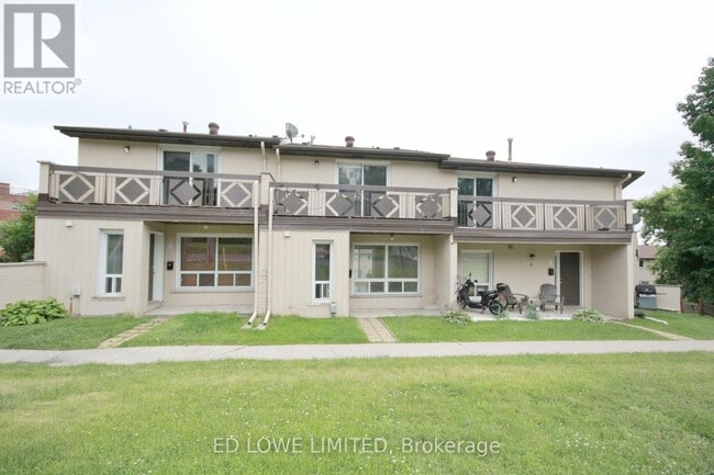 275-275 Blake St