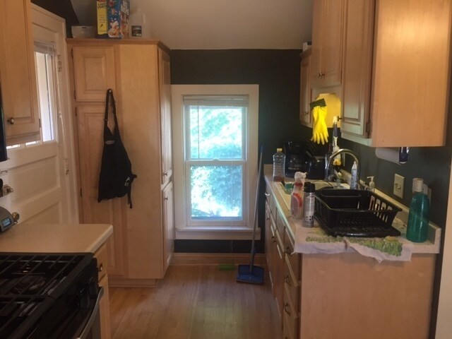 922 E Main St in Waukesha, WI - Building Photo