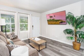 3126 Cañon St in San Diego, CA - Building Photo - Building Photo