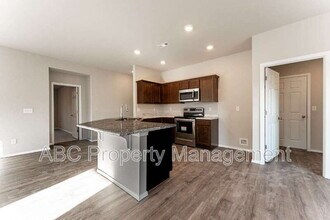 4405 SW Sackett Ave in Bentonville, AR - Building Photo - Building Photo