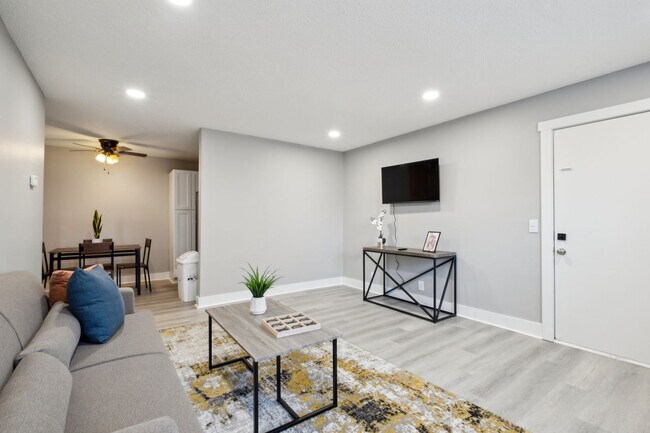 600 Whispering Hills Dr in Nashville, TN - Building Photo - Building Photo