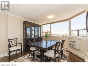 55 Yarmouth St in Guelph, ON - Building Photo - Building Photo