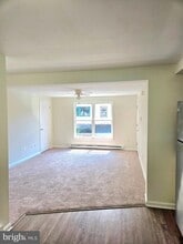 1223 N Keim St, Unit 14 in Pottstown, PA - Building Photo - Building Photo
