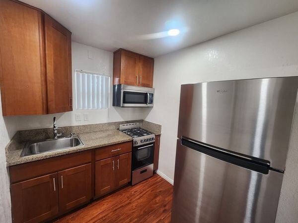 2702 Washington Ave Photo