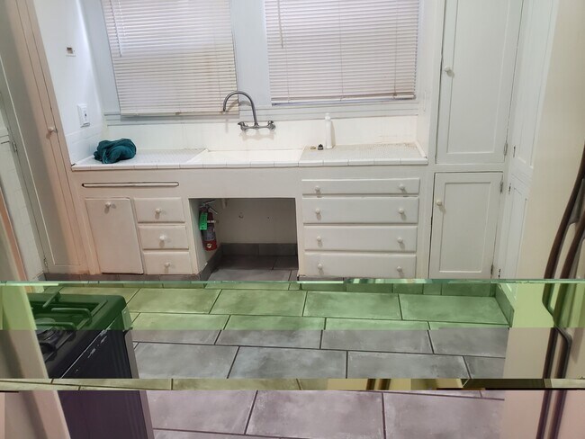 1209 N San Joaquin St, Unit 1209 in Stockton, CA - Foto de edificio - Building Photo