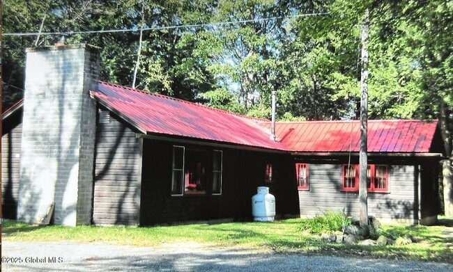 property at 32 Gooseneck Rd