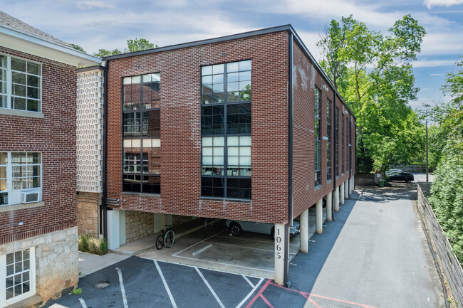 United Lofts in Atlanta, GA - Foto de edificio - Building Photo