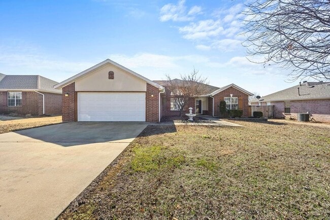 property at 2305 SW 15th St