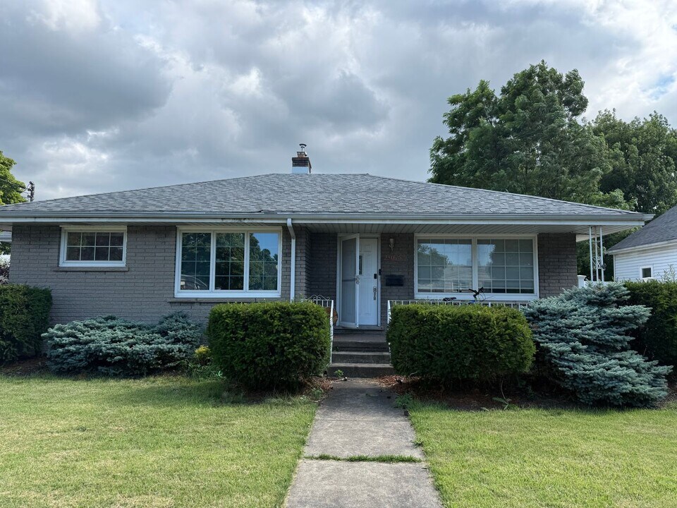 2965 Jerauld Ave in Niagara Falls, NY - Building Photo