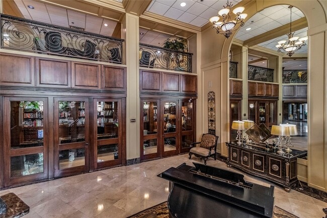 3525 Sage Rd, Unit 1402 in Houston, TX - Building Photo - Building Photo