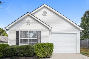 1467 Waterton Trail in Douglasville, GA - Building Photo