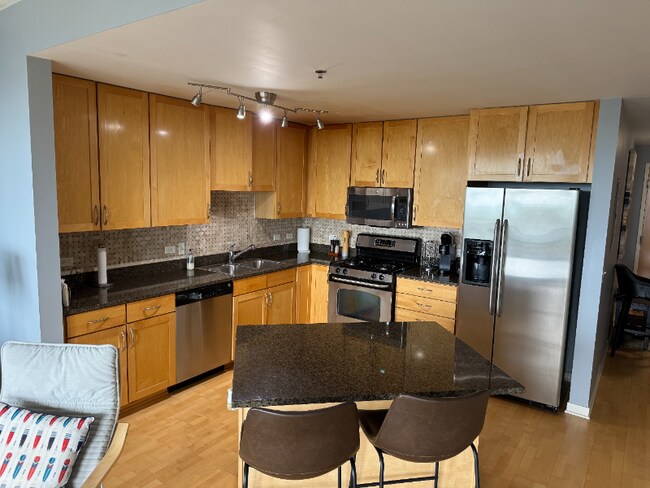929 Portland Ave in Minneapolis, MN - Building Photo - Building Photo