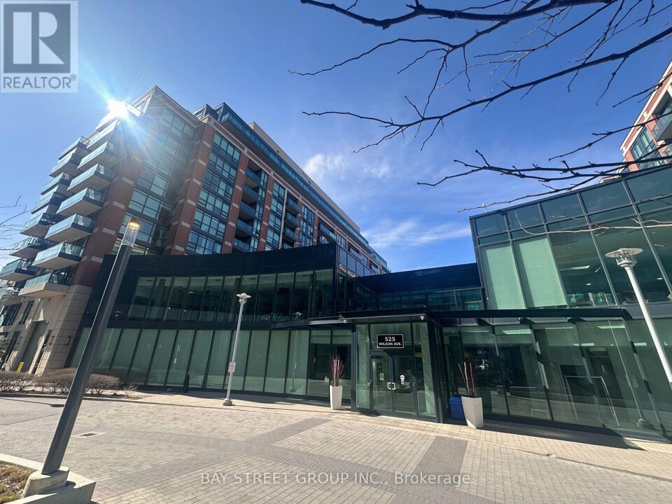 525-525 Wilson Ave in Toronto, ON - Building Photo