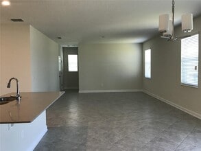 10118 Storey Grv Wy in Winter Garden, FL - Building Photo - Building Photo