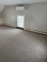 8 Alto Rd, Unit C Rear in Burlington, CT - Building Photo - Building Photo