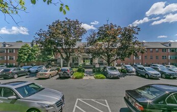 5301 Westbard Cir in Bethesda, MD - Building Photo - Building Photo