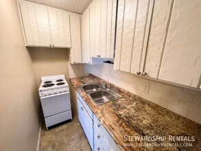 893 W 5th Ave in Eugene, OR - Building Photo - Building Photo