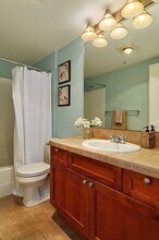 123 Queen Anne Ave N in Seattle, WA - Building Photo - Building Photo