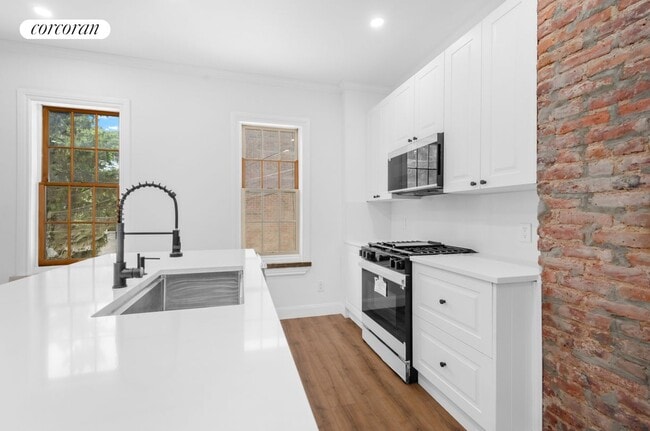 9406 Fort Hamilton Pkwy in Brooklyn, NY - Building Photo - Building Photo