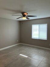 129 Boundary Blvd, Unit A in Rotonda West, FL - Foto de edificio - Building Photo