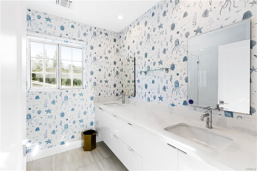 3156 Dona Emilia Dr in Los Angeles, CA - Building Photo