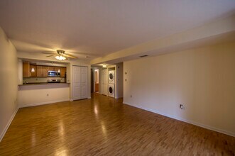 369 Franklin St, Unit 1 in Cambridge, MA - Foto de edificio - Building Photo