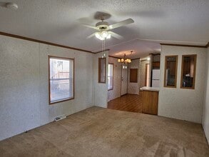 20 Kris Ann Dr in New Hartford, NY - Building Photo - Building Photo