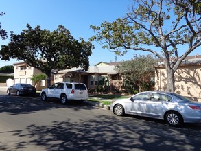 3764 Tilden Ave in Los Angeles, CA - Building Photo - Building Photo