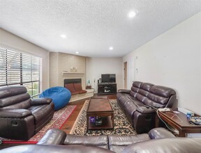 11738 Wickchester Ln in Houston, TX - Building Photo - Building Photo