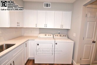 5312 Edmondson Pike in Nashville, TN - Building Photo - Building Photo