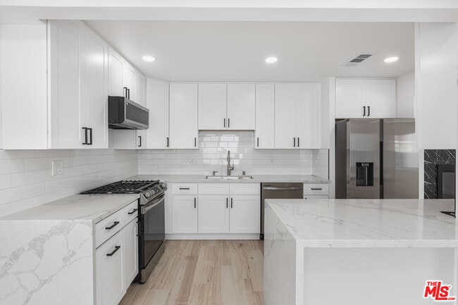 1615-1615 W 209th St in Torrance, CA - Building Photo - Building Photo