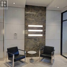 7890 Bathurst St in Vaughan, ON - Building Photo - Building Photo