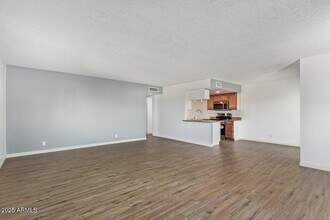 17042 E Calle Del Oro in Fountain Hills, AZ - Building Photo - Building Photo