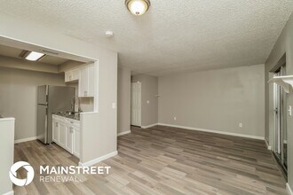 14206 Village Terrace Dr in Tampa, FL - Building Photo - Building Photo