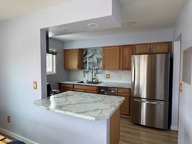 3923 Pawn Pl in Anchorage, AK - Building Photo - Building Photo